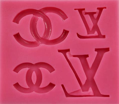 Chanel Mold 